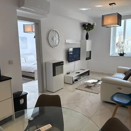 Gzr051-luxury 2 Bedroom Near Seafront Promenade Апартаменты
