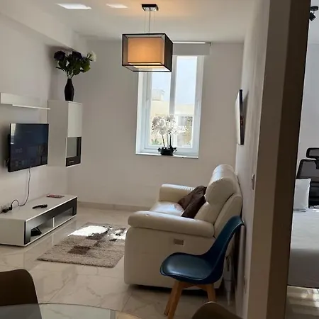 Gzr051-luxury 2 Bedroom Near Seafront Promenade Апартаменты