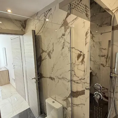 Gzr051-luxury 2 Bedroom Near Seafront Promenade Апартаменты *