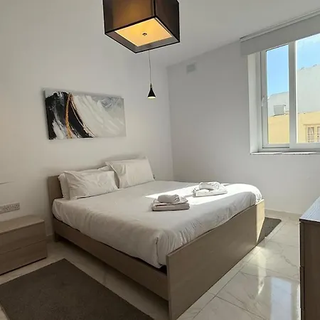 Gzr051-luxury 2 Bedroom Near Seafront Promenade Gzira