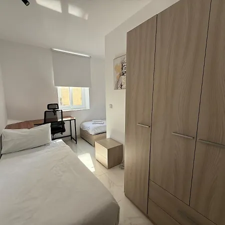 Gzr051-luxury 2 Bedroom Near Seafront Promenade * Gzira