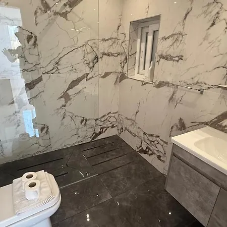 Gzr051-luxury 2 Bedroom Near Seafront Promenade *