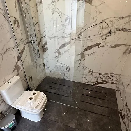 Апартаменты Gzr051-luxury 2 Bedroom Near Seafront Promenade